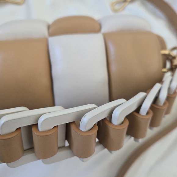 Kate Spade Tan and Cream Boxxy - Picture 4 of 6